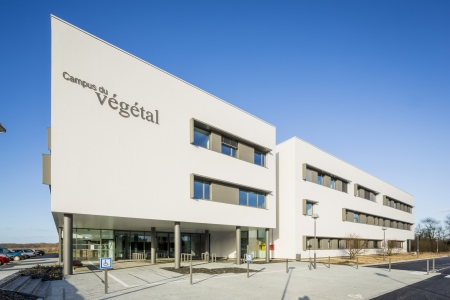 BÂTIMENT DE RECHERHE DE L'INSTITUT DU VÉGÉTAL À BEAUCOUZÉ (49)