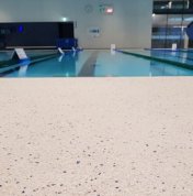 [CPG - MONDÉCO RAPIDE : nouveau sol Terrazzo en résine PUMA, idéal pour les plages de piscine]