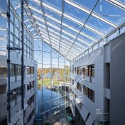 [SAINT-GOBAIN GLASS - Saint-Gobain Glass lance ORAÉ®, premier verre bas carbone au monde !]