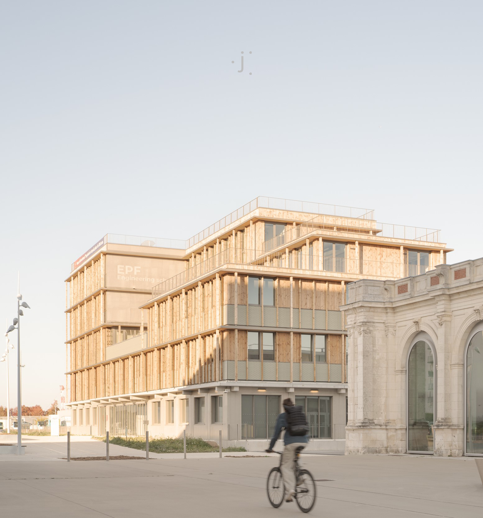 Visite architecturale – MUR FOB STRUCTURE MIXTE BOIS BÉTON / MUR TERRE CRUE / MODULARITÉ – Campus EPF avec l’agence Magnum à Saint-Nazaire (44) – Mardi 2 Décembre à 18h